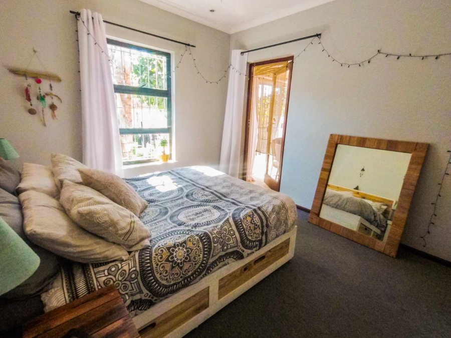 To Let 4 Bedroom Property for Rent in Rondebosch Park Estate Western Cape